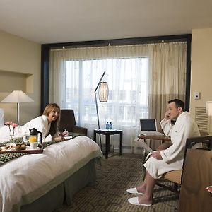 Deluxe Queen Room Two Queen Beds Non-Smoking